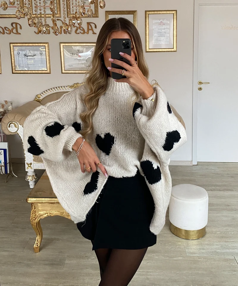Oversize Pullover Nata Herz Beige Schwarz