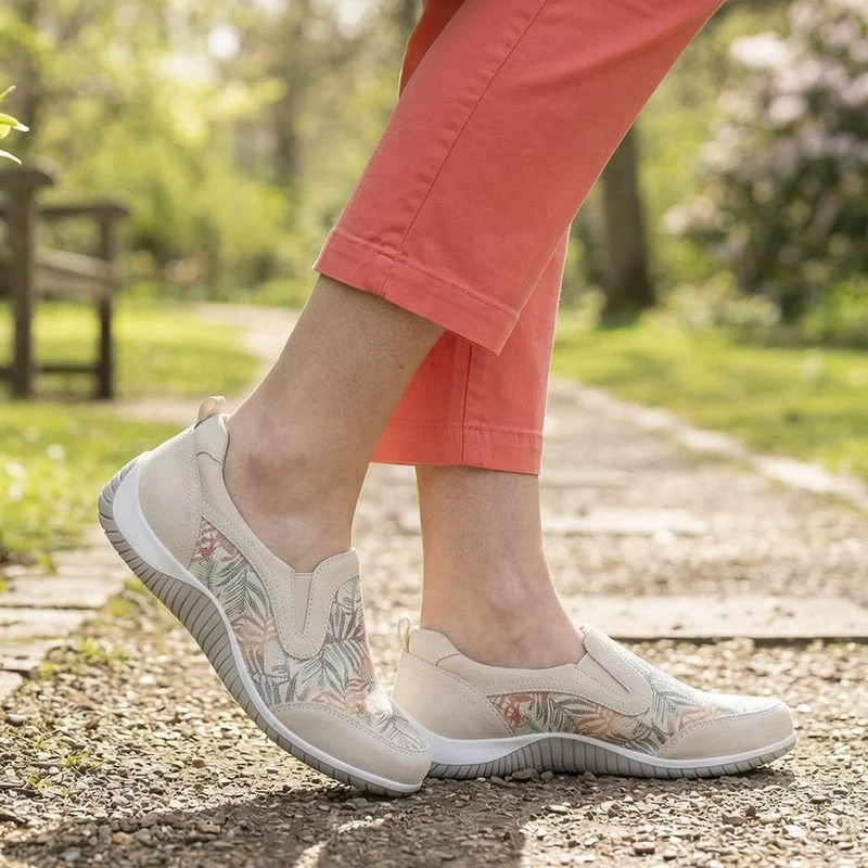 Wide Fit Leather Slip On Comfort Trainers - BRK43025 / 328 915 - BEIGE FLORAL