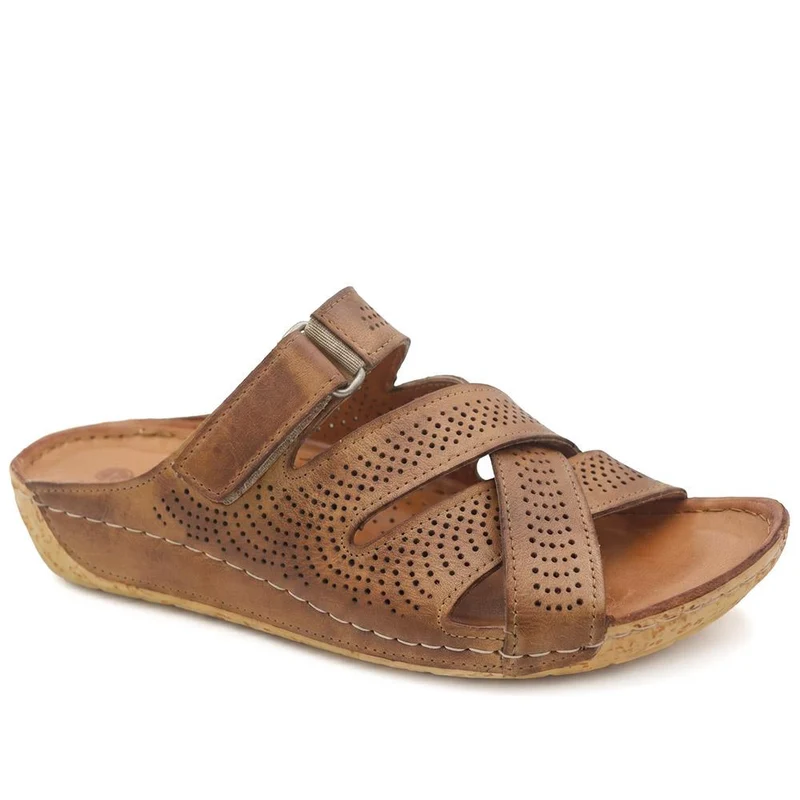 Leather Cut-Out Adjustable Strap Sandals - KARY43004 / 329 118 - Tan