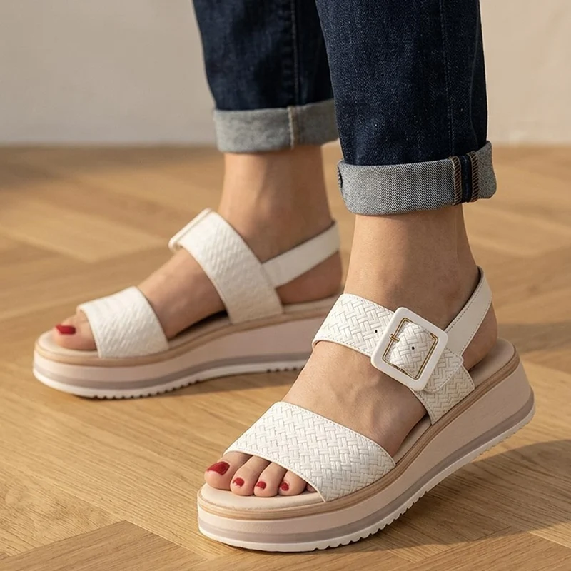 Gabor Leather Adjustable Fasten Sandals - GABC43517 / 330 456 - White