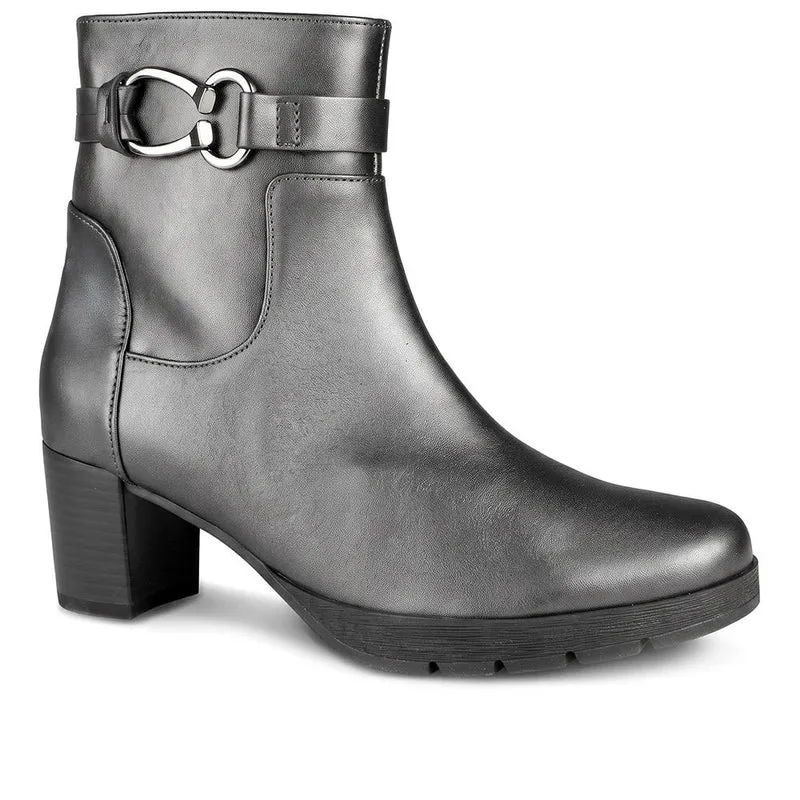 Gabor Wide Fit Leather Block Heel Ankle Boots - GABC44063 / 330 672