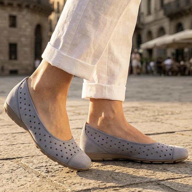 Gabor Leather Perforated Ballet Flats - GABC44060 / 330 679 - Denim