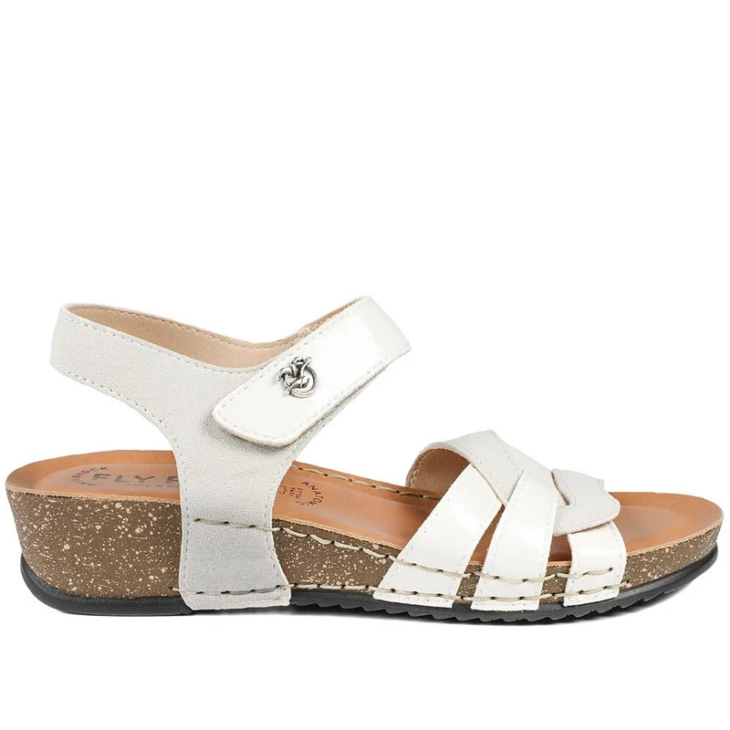 Fly Flot Patent Touch Fasten Sandals - FLY43008 / 328 655 - Off White