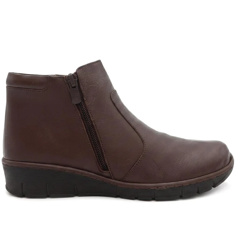 Leather Ankle Boots - LUCK40001 / 326 380 - Chocolate