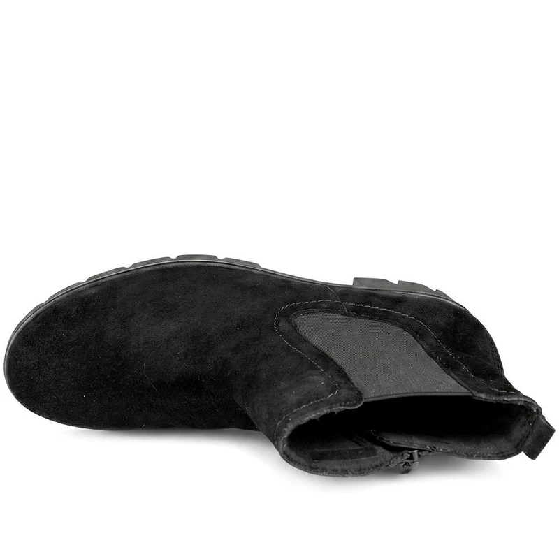 Gabor Chunky Leather Chelsea Boots - GABC44056 / 330 675 - Black