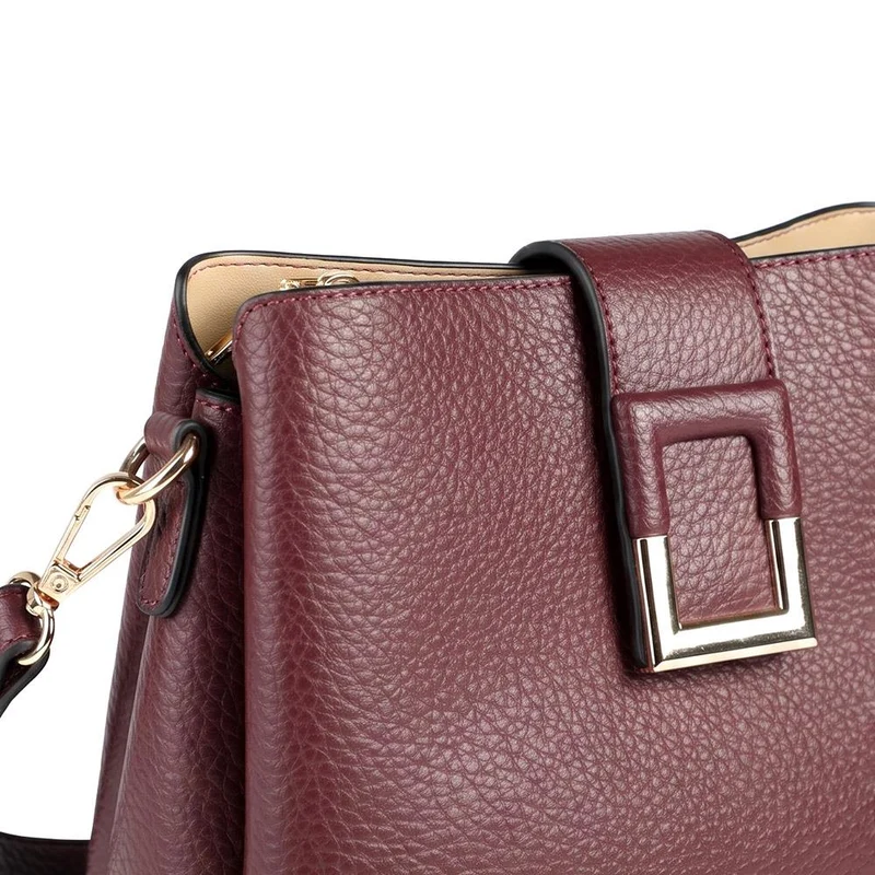 Faux Leather Daily Crossbody Bag - HETIA44004 / 329 962 - Burgundy