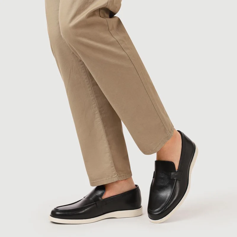 Smart All-Leather Loafers - SAKM41010 / 327 204 - Black