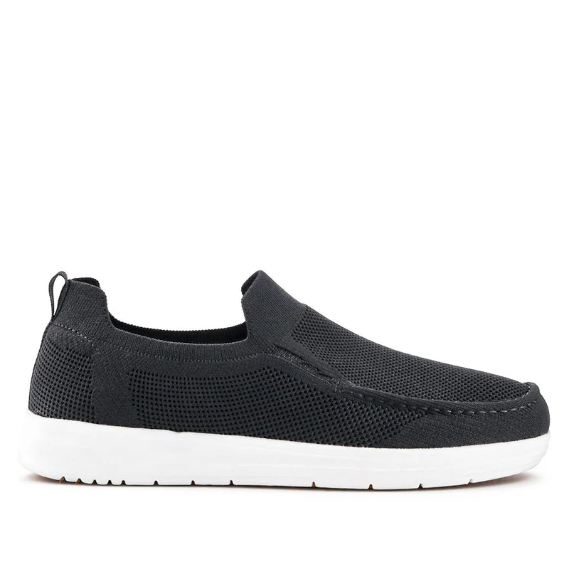 Stretchy Slip-On Shoes - XIAM41014 / 326 930 - Black
