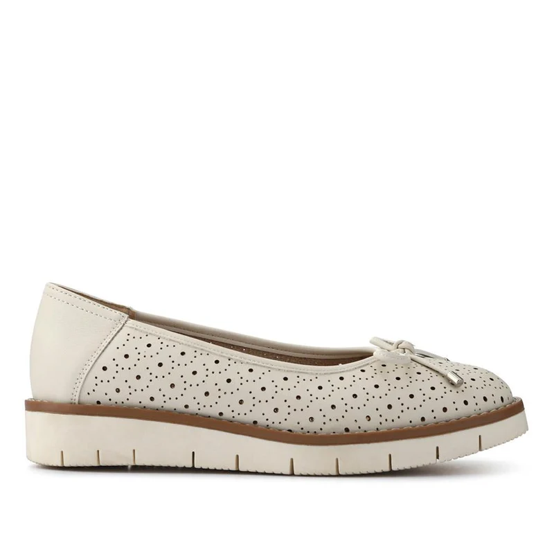 Wide Fit Cushioned Pumps - WBINS41095 / 327 321 - Beige
