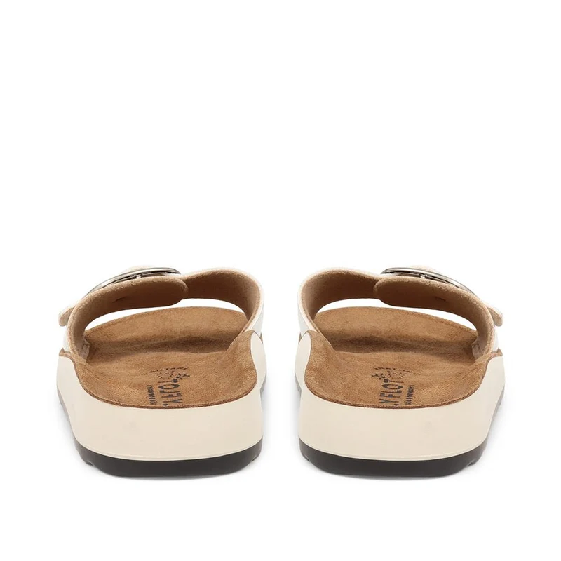 Fly Flot Buckle Detailed Slip On Sandals - FLY37049 / 323 228 - Silver