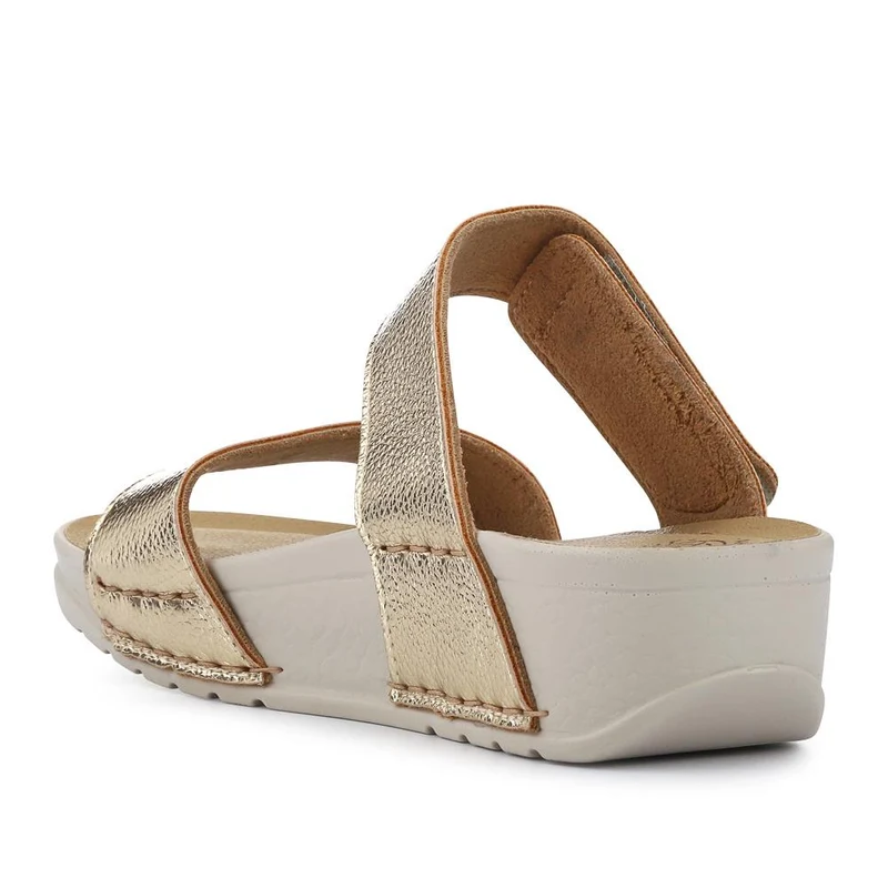 Fly Flot Chunky Dual Strap Touch Fasten Sandals - FLY41027 / 326 669 - Gold