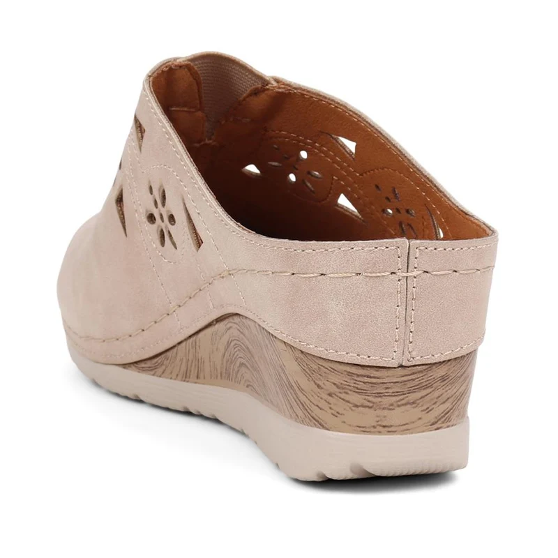 Wedge Heel Clogs - WOIL39031 / 325 148 - Beige