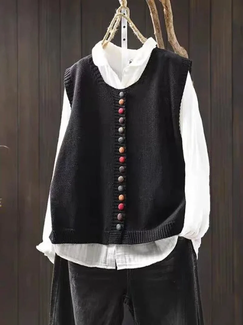 Annika | Damen Strickweste mit Knopfleiste lockerem Schnitt Rundhals