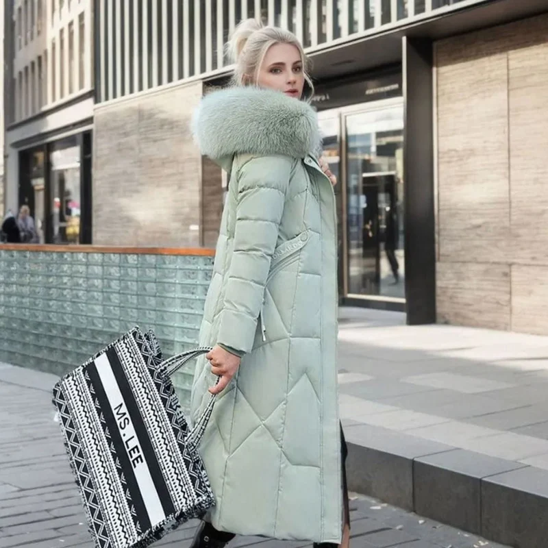 Clara | Damen Langer Daunen-Steppmantel mit Kragen Fellkapuze Wintermantel