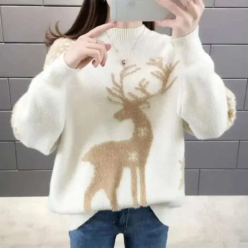 Doris | Gestrickter Damen-Weihnachtspullover mit Rentiermotiv