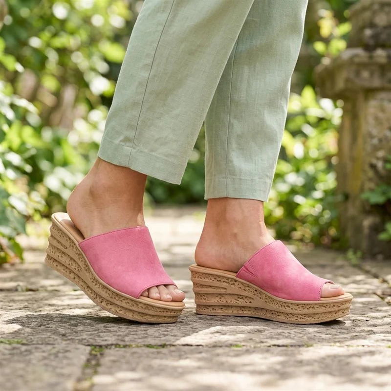 Gabor Leather Wedge Heel Mule Sandals - GABC44508 / 330 263 - Fuchsia