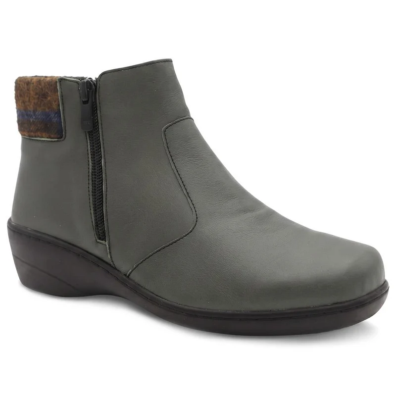 Wide-Fit Leather Lightweight Ankle Boots - LUCK42000 / 328 506 - Khaki