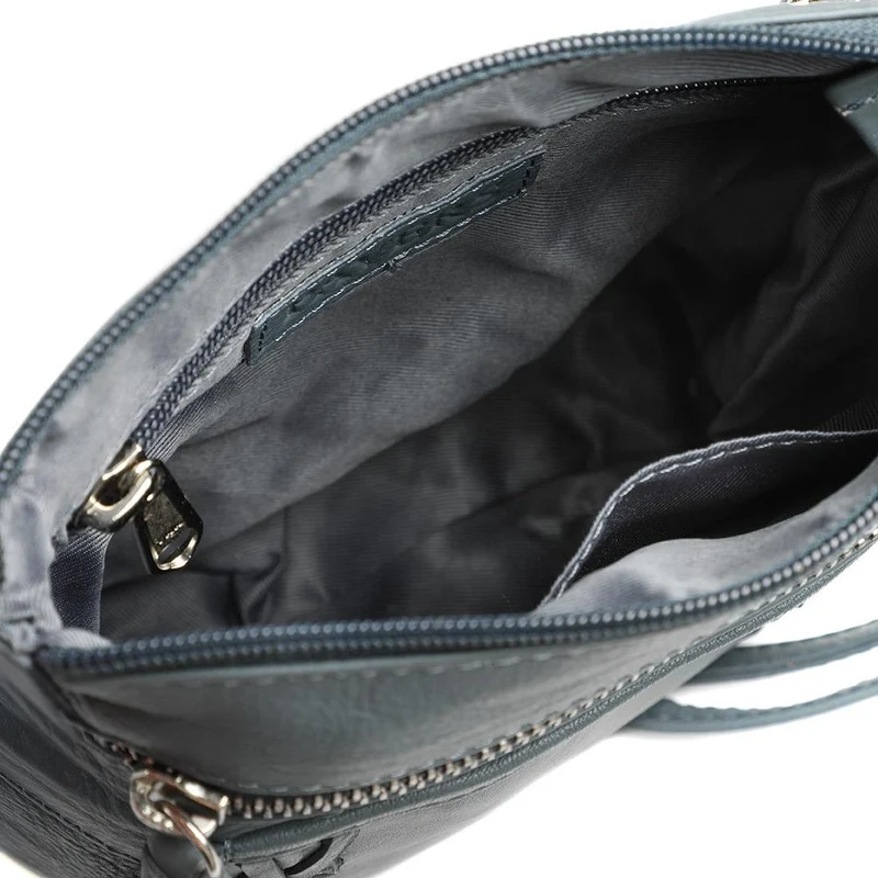 Leather Zip Close Crossbody Bag - JWNBG43000 / 329 276 - Denim