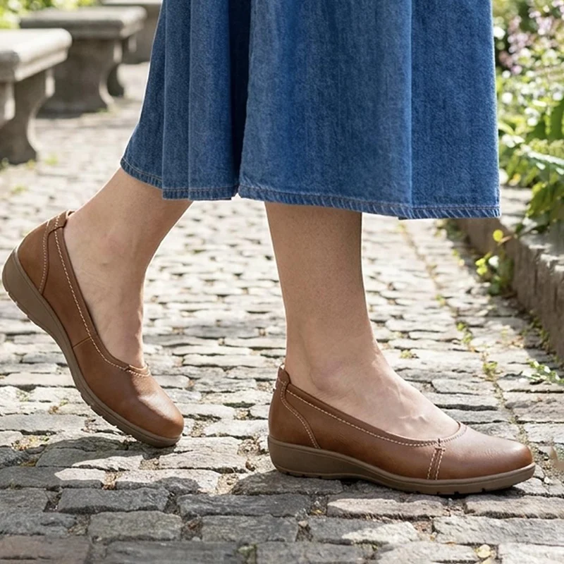 Cushioned Wedge Heel Courts - WBINS42086 / 328 142 - Tan