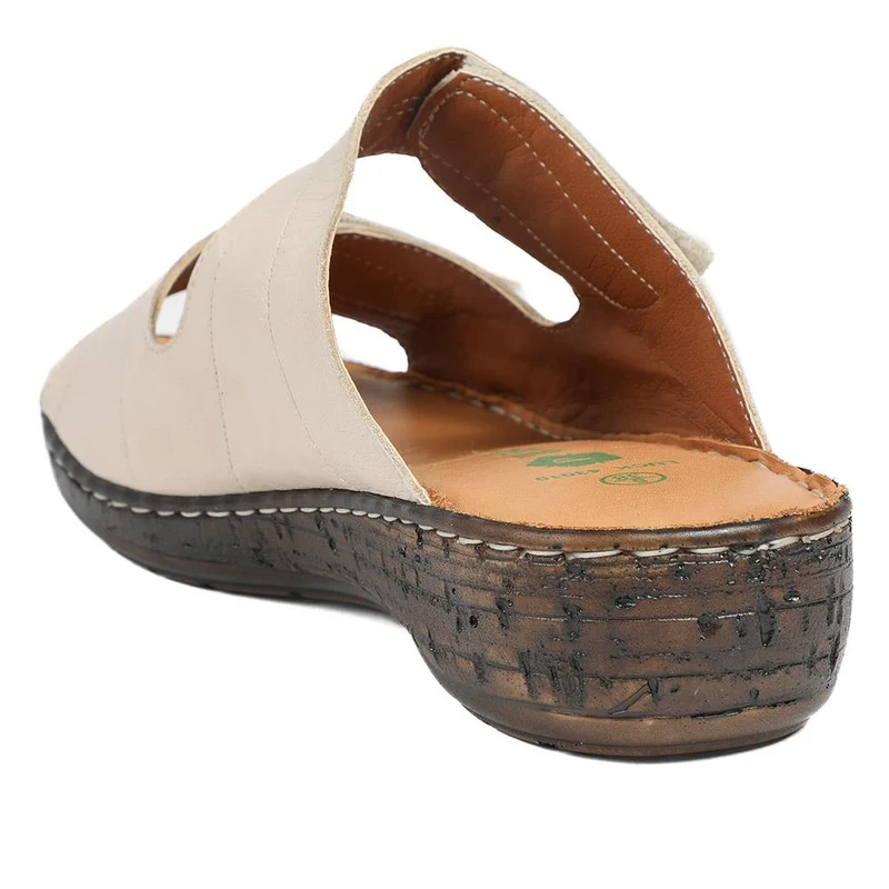Wide Fit Leather Adjustable Fastening Sandals - LUCK43010 / 329 155 - Beige