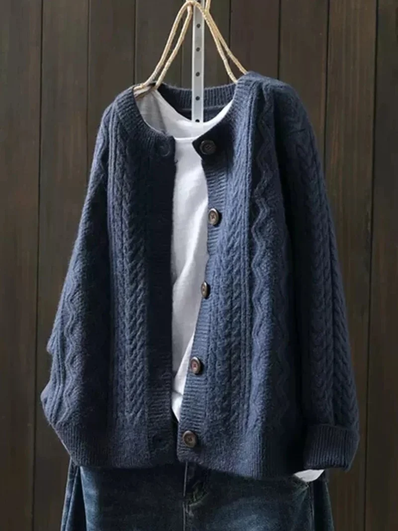 Leonie | Damen Oversized Zopfmuster Cardigan mit Knopfleiste