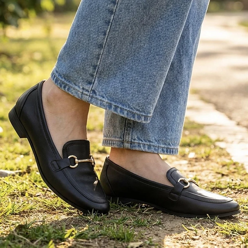 Snaffle Detail Shock Absorbing Moccasins - WOIL43028 / 329 617 - Black