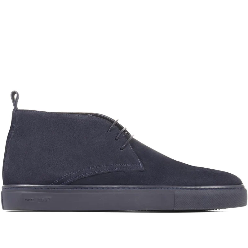 Sullivan Suede Chukka Boots - SULLIVAN / 319 268 - Navy Suede
