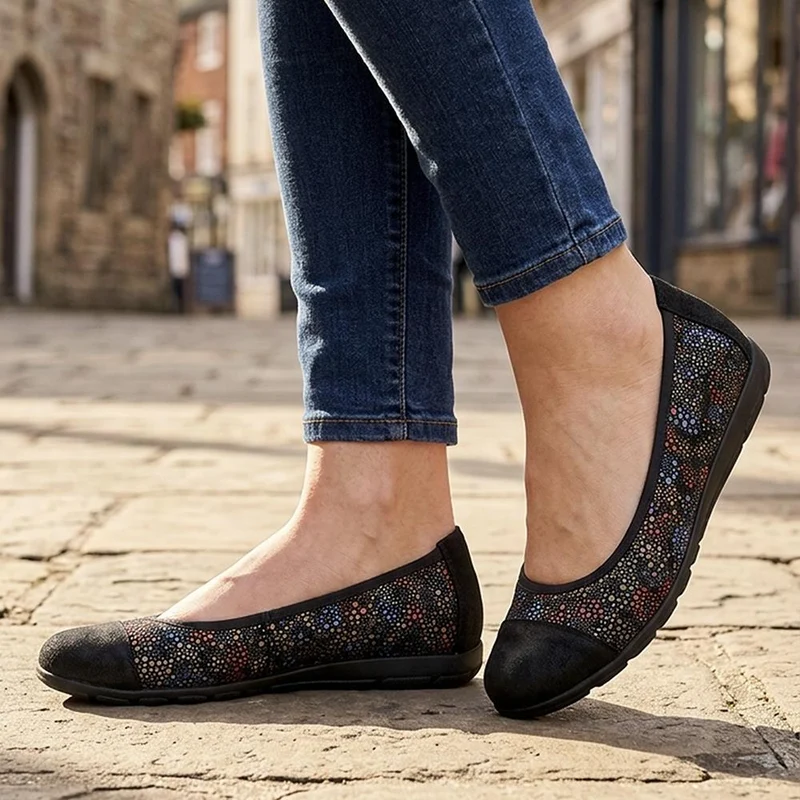 Leather Slip On Ballet Flats - BRK44005 / 329 758 - Black Floral