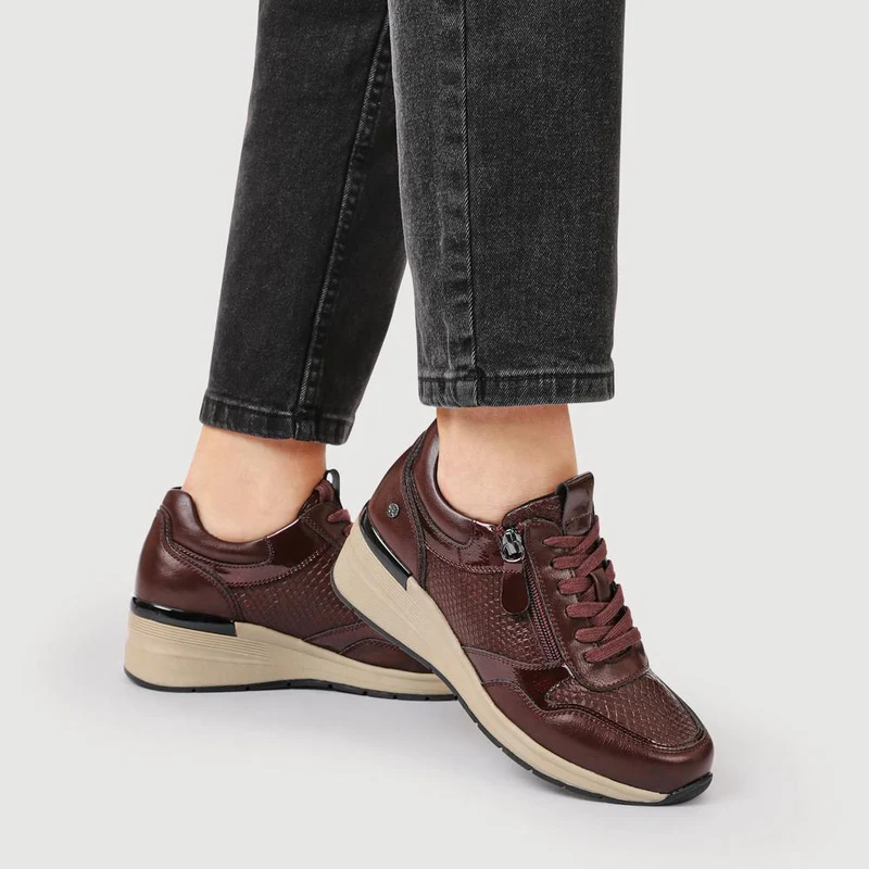 Platform Lace-Up Trainers with Side Zip - WOIL42006 / 328 221 - Burgundy