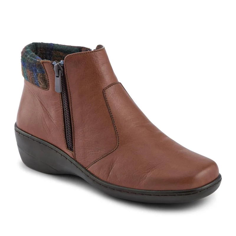 Wide-Fit Leather Lightweight Ankle Boots - LUCK42000 / 328 506 - Tan