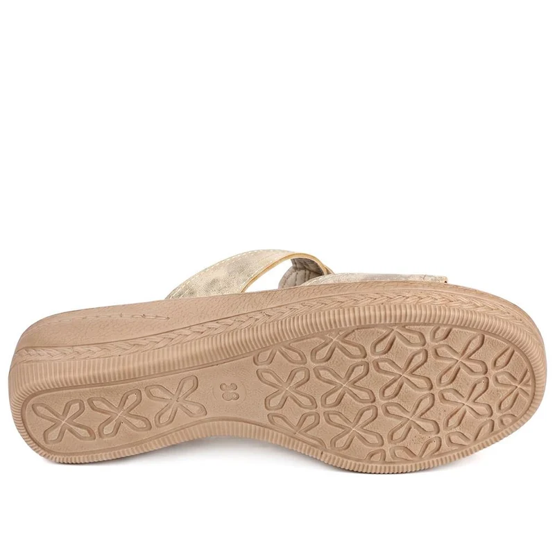 Inblu Beaded Slip On Sandals - INB43046 / 330 365 - Beige