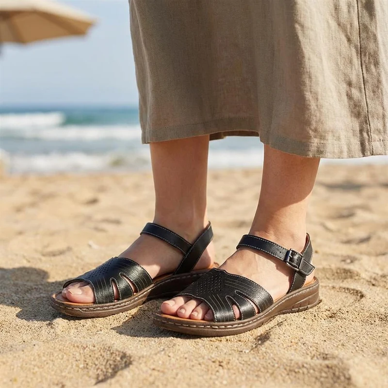 Leather Buckle Fasten Casual Sandals - LUCK43005 / 329 417 - Black
