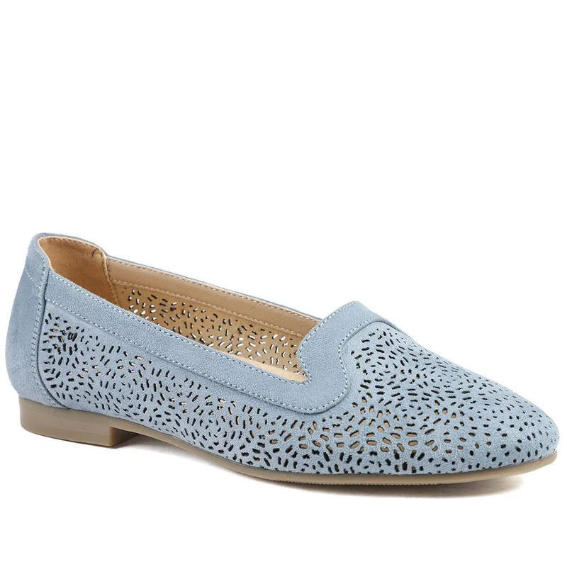 Wide Fit Laser Cut Slip On Shoes - WK43013 / 329 000