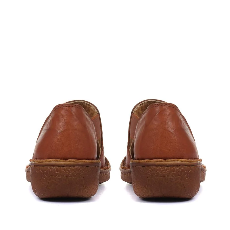 Flat Sandals - HAK33015 / 319 895 - Tan