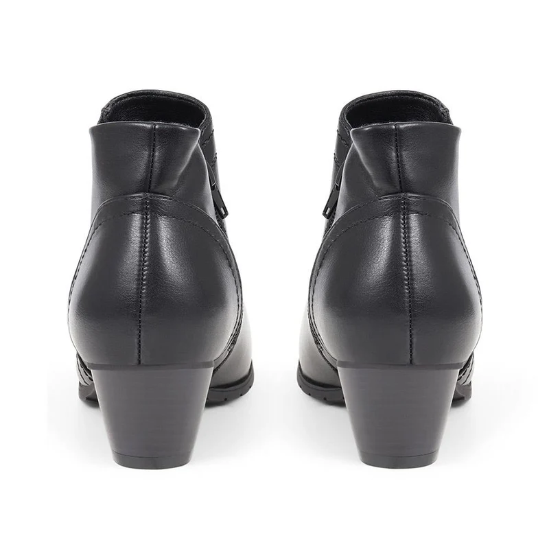 Low Heel Ankle Boots - WBINS38007 / 324 160 - Black