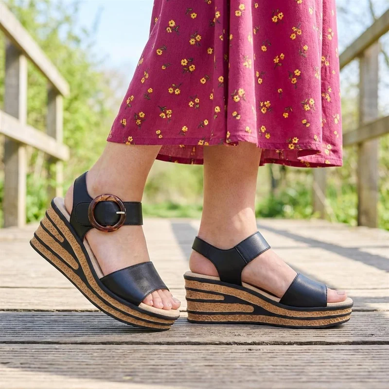 Touch-Fasten Wedge Sandals - WBINS39086 / 325 357 - Black