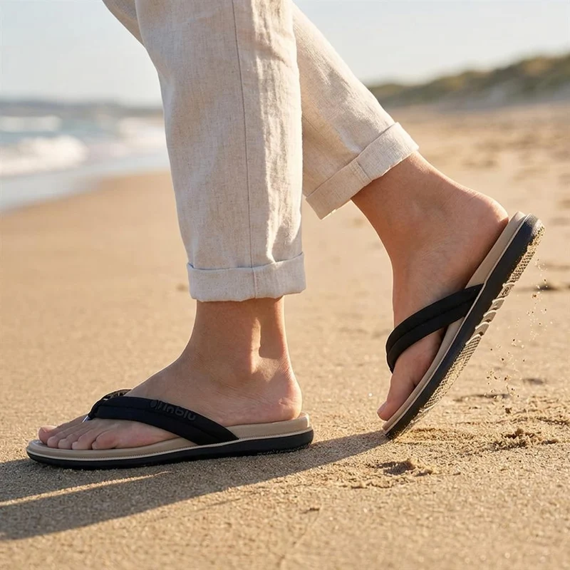 Inblu Lightweight Rubber Toe Post Sandals - INB43034 / 330 327 - Black