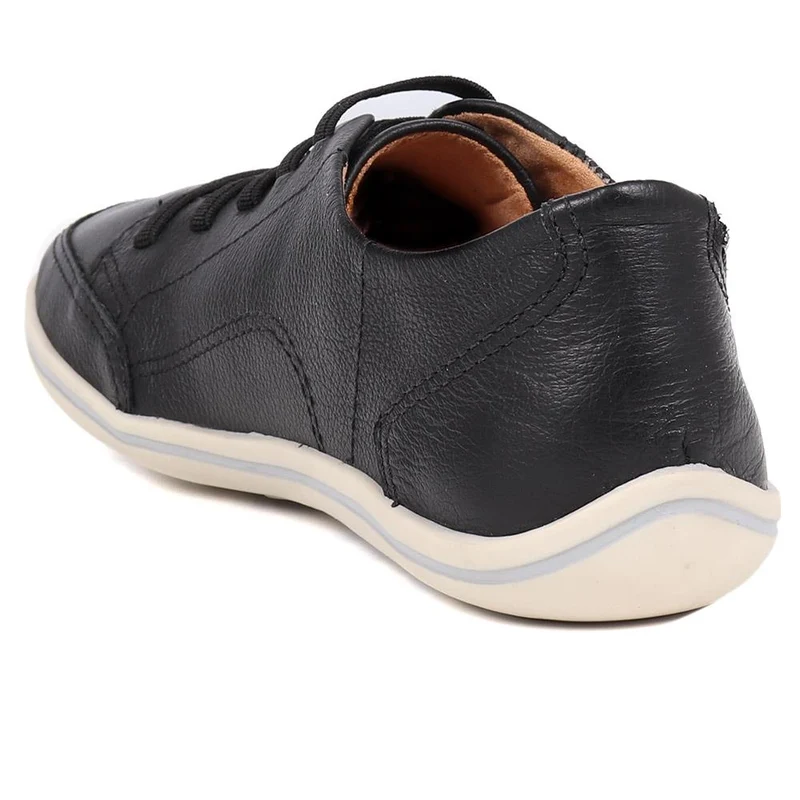 Leather Trainer with Zip Detail - BOT25018 / 309 566 - Black