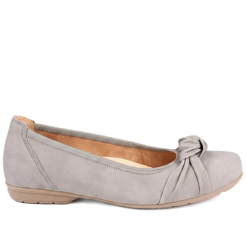 Gabor Wide Fit Leather Heeled Pumps - GABC44509 / 330 264 - Taupe