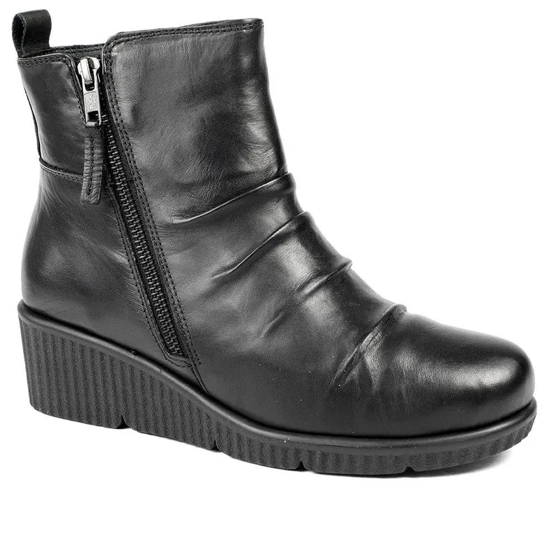 Van Dal Leather Zip Up Ankle Boots - SERVI42502 / 329 327 - Black
