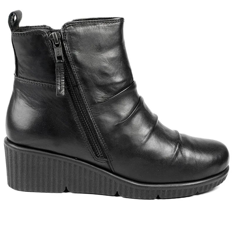 Van Dal Leather Zip Up Ankle Boots - SERVI42502 / 329 327 - Black
