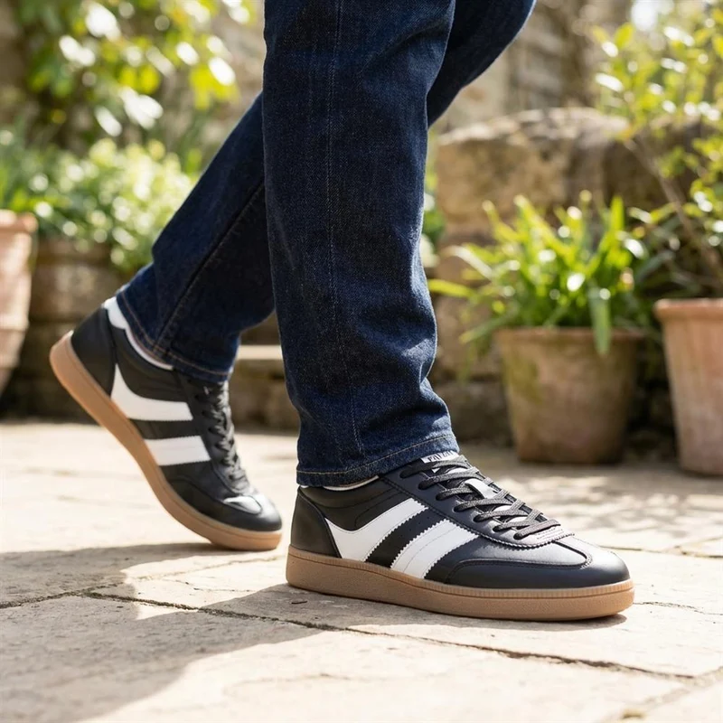 Casual Leather Lace Up Trainers - DINGX43002 / 329 045 - Black-White