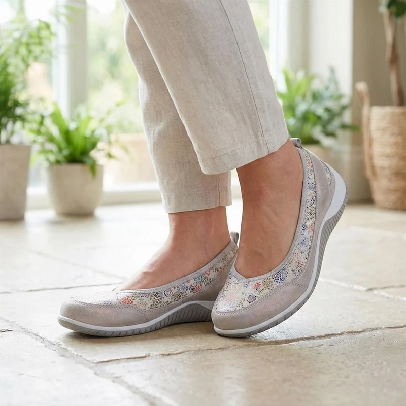 Wide Fit Memory Foam Floral Pumps - BRK43007 / 329 007 - Floral