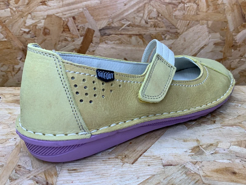 On Foot Leder-Flats für Damen - Gelb
