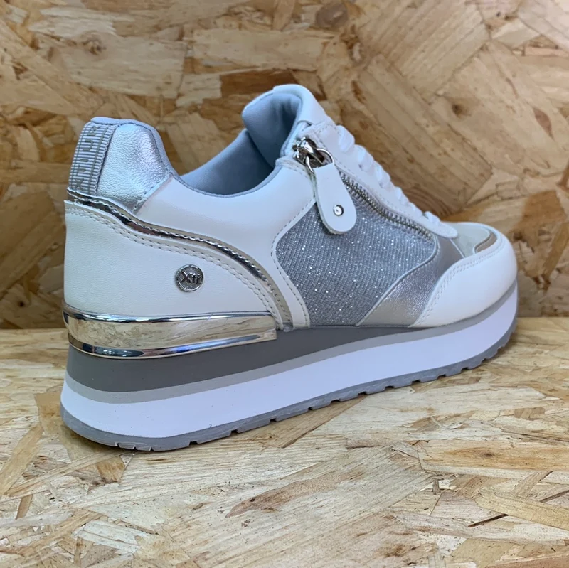 Xti Modische Damen-Sneaker – Eis