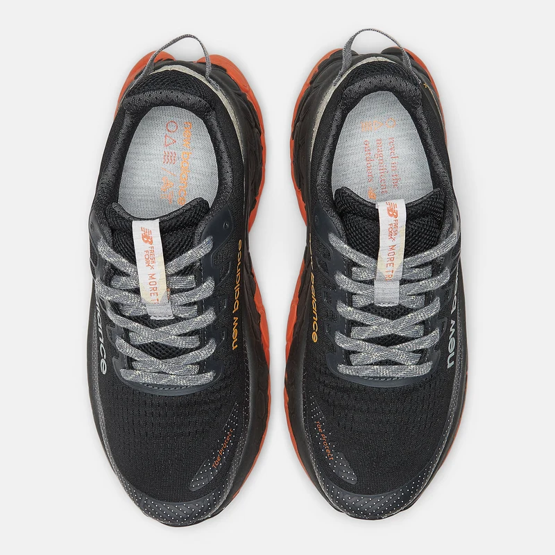 New Balance Herren Fresh Foam X More Trail v3 Trainer – Schwarz / Cayenne
