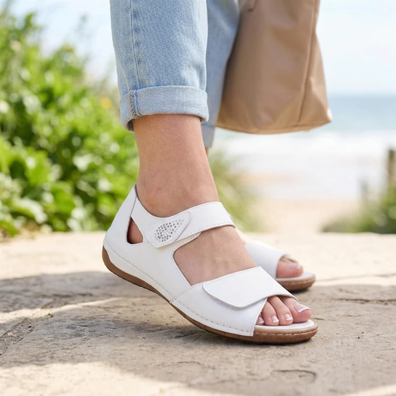 Touch-Fasten Sandals - WBINS39041 / 325 055 - White