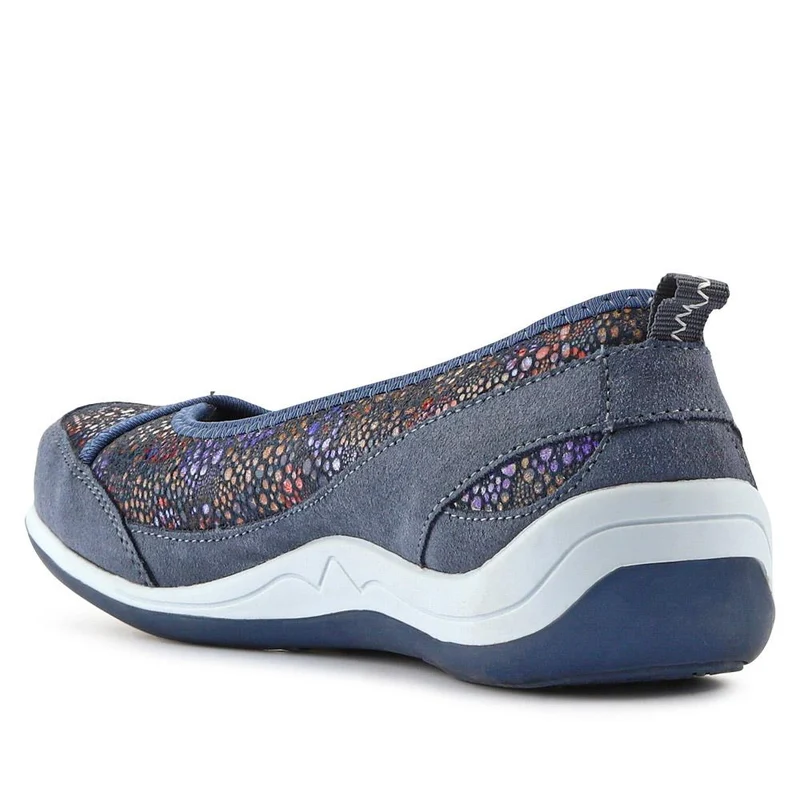 Slip-On Patterned Lightweight Pumps - BRK37007 / 323 323 - Denim Multi