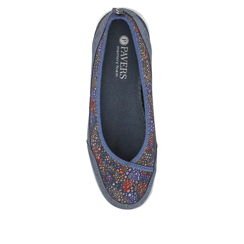 Slip-On Patterned Lightweight Pumps - BRK37007 / 323 323 - Denim Multi