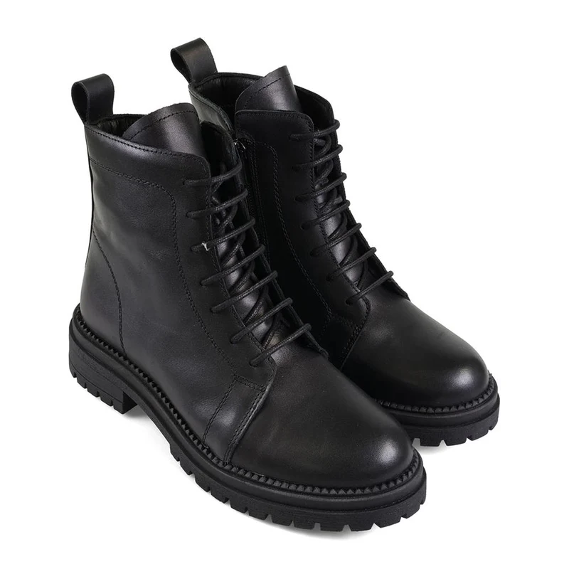 Contemporary Comfort Boots E Fit - LOGAN